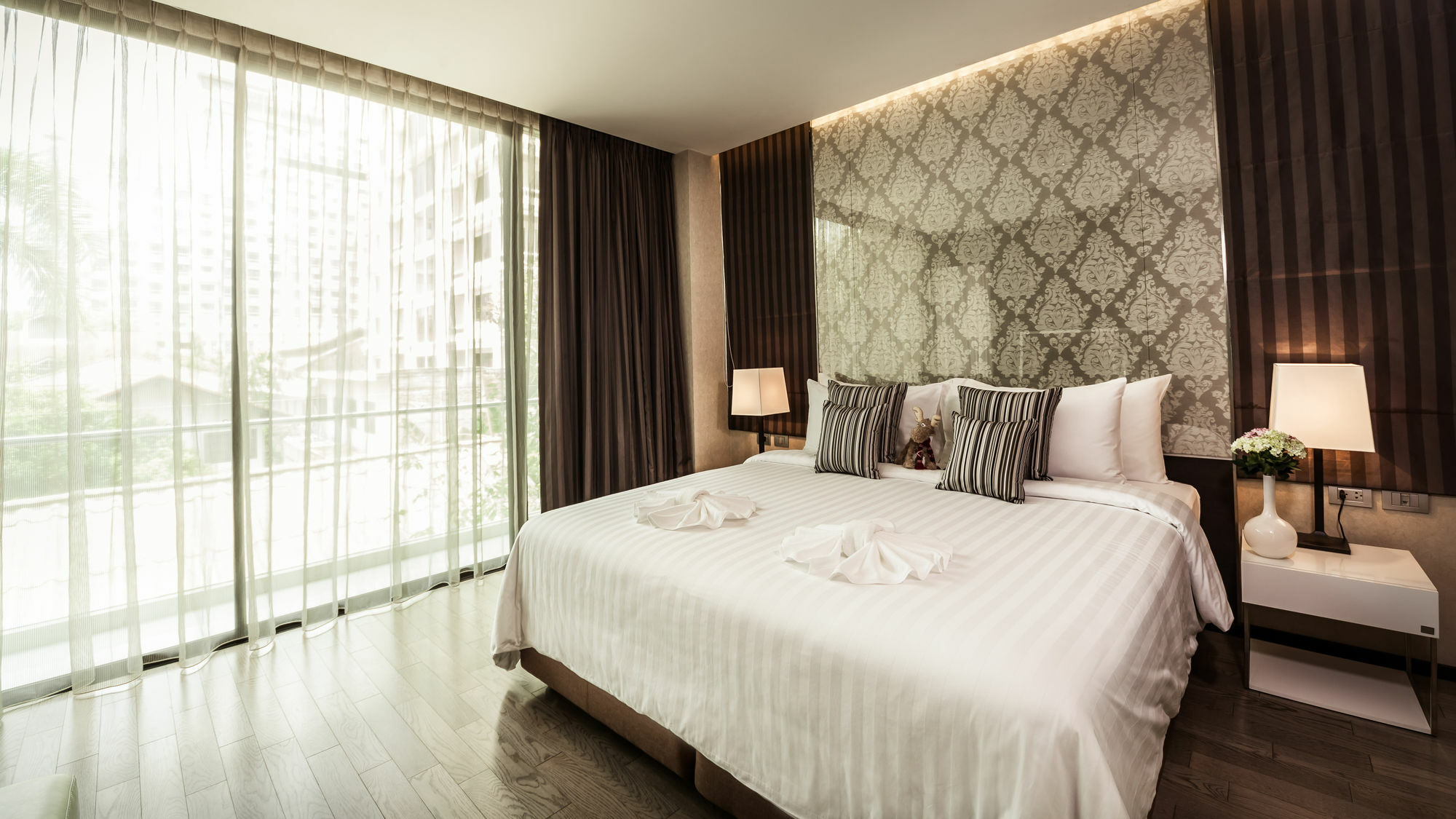 Arcadia Residence Ploenchit By Compass Hospitality Bangkok Exterior foto