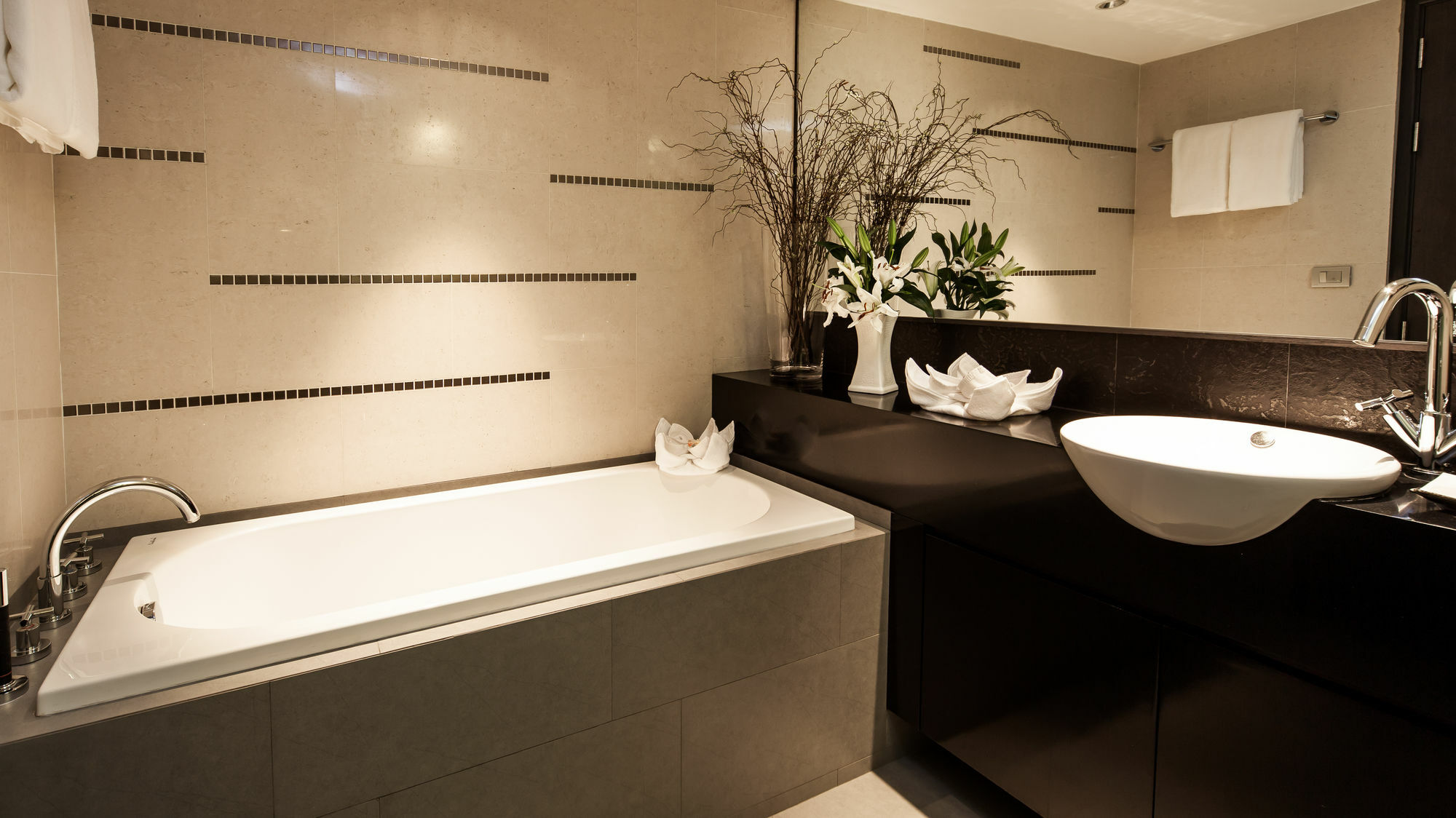 Arcadia Residence Ploenchit By Compass Hospitality Bangkok Exterior foto